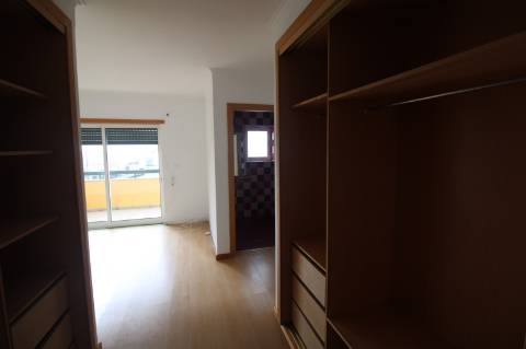 MORADIA