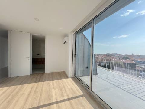 Apartamento T4 | Conforto e Lazer a um Passo da Praia | Espinho