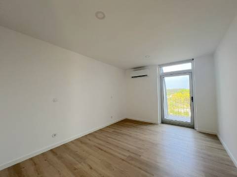 Apartamento T4 | Conforto e Lazer a um Passo da Praia | Espinho