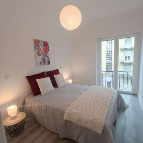 Apartamento T3 Renovado na Penha de França