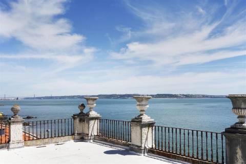 QUINTA DO RELÓGIO PROPRIEDADE HISTÓRICA DO SÉCULO XIX | OEIRAS | ARQUITETURA PALACIANA | VISTA MAR