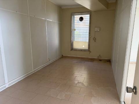 Apartamento T2 com Projeto Aprovado | 90m² | Prior Velho