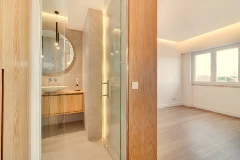 T3 Exclusivo | Totalmente Remodelado | Alvalade, Lisboa
