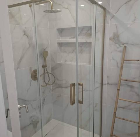 Apartamento T2 Totalmente Remodelado no Centro da Amadora