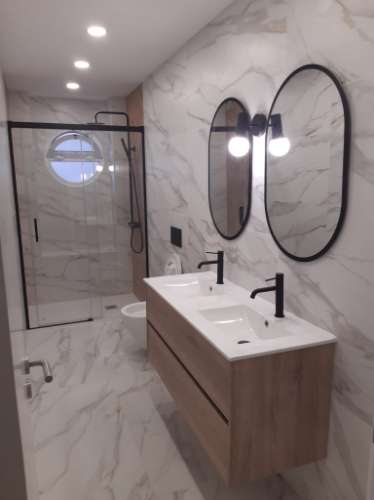 Apartamento T2 Totalmente Remodelado no Centro da Amadora