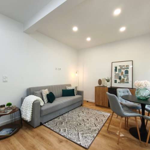 Apartamento T2 | totalmente remodelado | Benfica