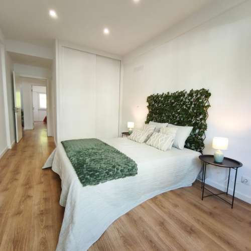 Apartamento T2 | totalmente remodelado | Benfica