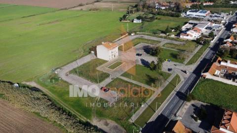 LOTES TERRENO URBANO PARA CONSTRUÇÃO EDIFICIOS – (Lotes 5 e 14)