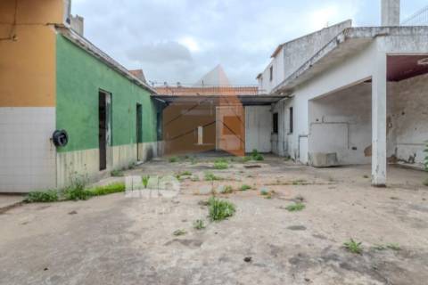E se pudesse criar a sua casa de sonho no centro de Almeirim?