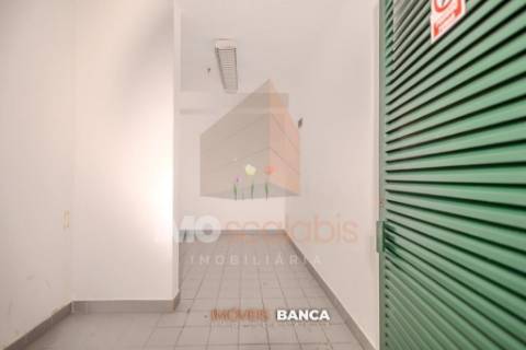 Loja / Espaço para Serviços | Centro Histórico de Santarém