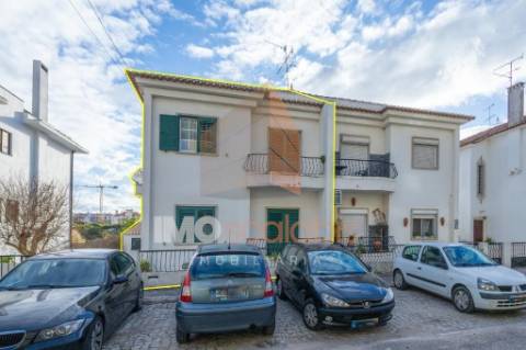 Moradia T4 no Centro de Santarém