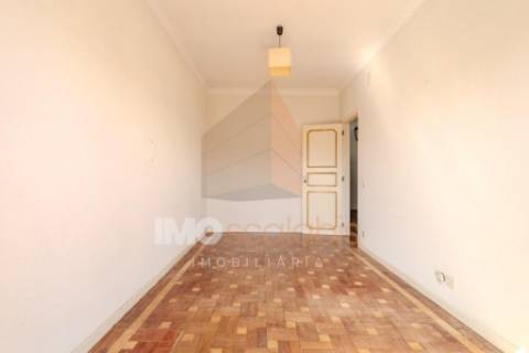 Moradia T4 no Centro de Santarém
