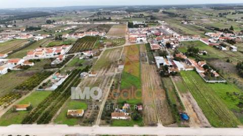 Terreno com Potencial para Projeto de 4 Moradias | Frade de Cima