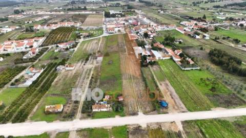 Terreno com Potencial para Projeto de 4 Moradias | Frade de Cima