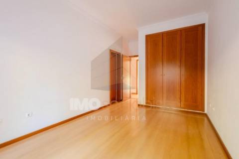 Excelente apartamento T3 em Santarém com boa exposição solar
