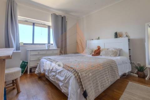 Apartamento T4 em localização priviligiada em Santarém