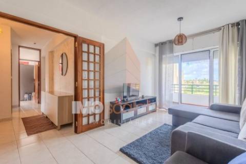 Apartamento T3 com Elevador e Vista Desafogada