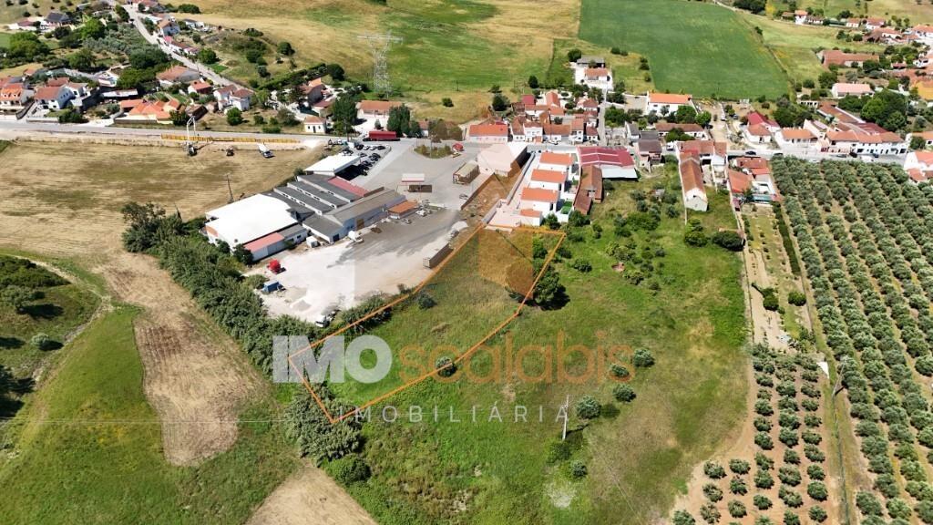 Terreno Urbano com Viabilidade de Construção em Tremês