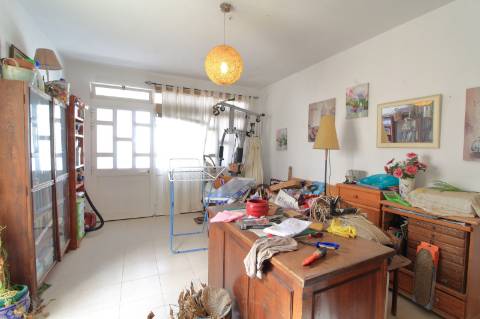 Moradia T4 Geminada com Garagem em Fuzeta