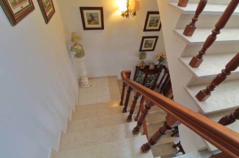 Moradia T4 Geminada com Garagem em Fuzeta
