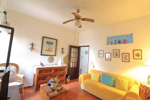 Moradia T1+1 com Quintal em Fuzeta