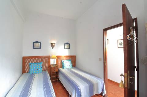 Moradia T1+1 com Quintal em Fuzeta