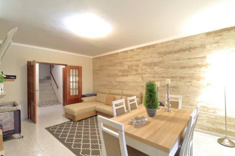 Moradia Geminada T3+1 em Fuzeta