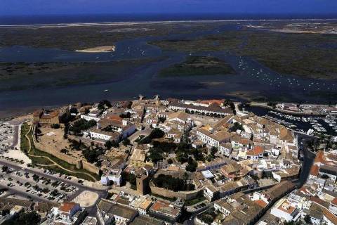 Moradia T2+1 Renovada em Chelote - Faro