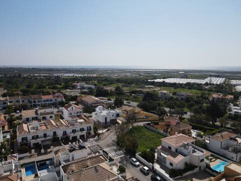 Moradia T2 com Quintal em Mato Santo Espírito - Tavira