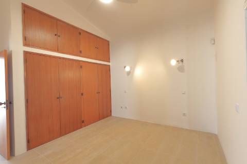 Moradia T3 com Piscina e Terreno em Porto Carvalhoso - Tavira
