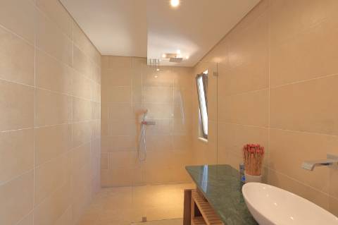 Moradia T3 com Piscina e Terreno em Porto Carvalhoso - Tavira