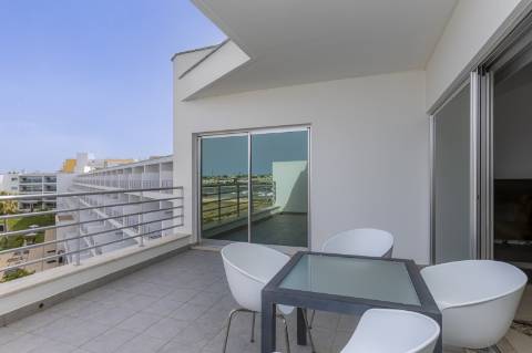 Apartamento T2 na Praia da Rocha - Investimento