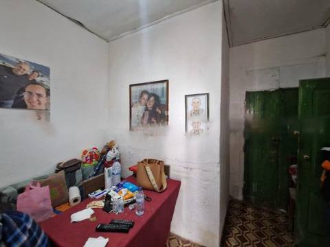 2 moradias tradicionais para recuperar no Centro de Alvor