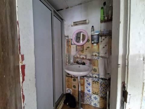 2 moradias tradicionais para recuperar no Centro de Alvor
