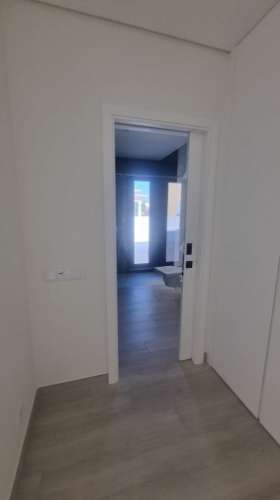 Elegância Contemporânea com Piscina Privativa | Exclusiva Moradia T3 Térrea em Monte Canelas, Portimão,Algarve