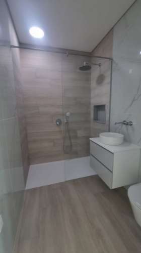 Elegância Contemporânea com Piscina Privativa | Exclusiva Moradia T3 Térrea em Monte Canelas, Portimão,Algarve