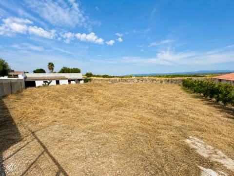 Oportunidade | Antes 395.000€, agora 350.000€ Charme Alentejano Casa com Piscina e Vistas Panorâmicas no Coração do Crato