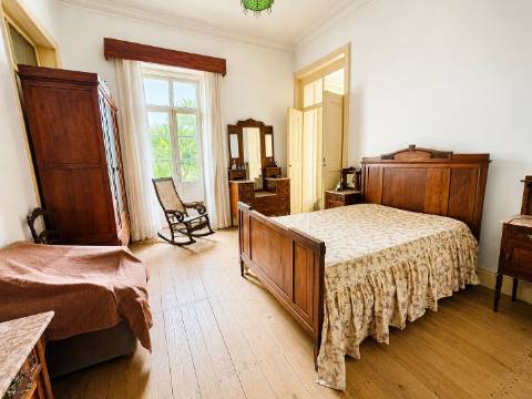 Palacete Histórico de 1902 com jardim | Potencial Boutique Hotel | Centro do Crato