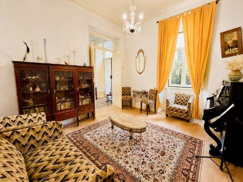 Palacete Histórico de 1902 com jardim | Potencial Boutique Hotel | Centro do Crato