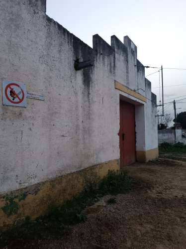 Espaço amplo com 3 casões e 750 m² de terreno em Casa Branca