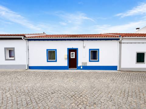 Moradia Térrea com Quintal no Crato - Oportunidade no Alto Alentejo