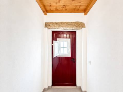 Moradia Térrea com Quintal no Crato - Oportunidade no Alto Alentejo