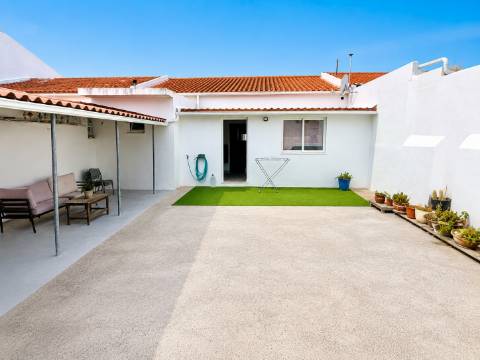 Moradia Térrea com Quintal no Crato - Oportunidade no Alto Alentejo