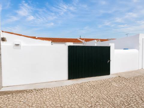 Moradia Térrea com Quintal no Crato - Oportunidade no Alto Alentejo