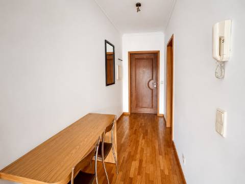 Apartamento T1 com Garagem na Trofa