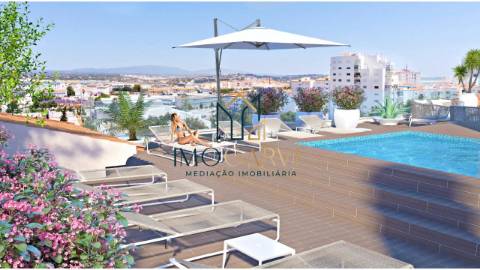 APARTAMENTO T3 COM PISCINA COM VISTA MAR...