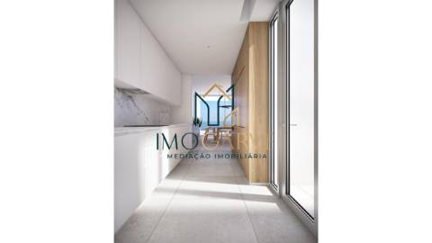 MORADIA T3 COM PISCINA E VISTA MAR
 
 Moradia T3...