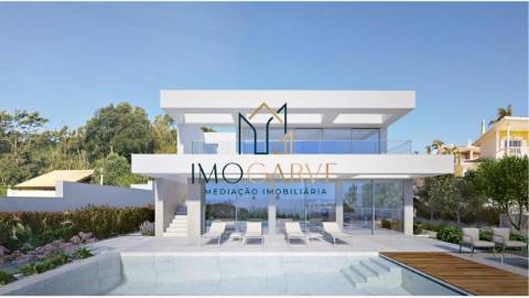 MORADIA T3 COM PISCINA E VISTA MAR
 
 Moradia T3...