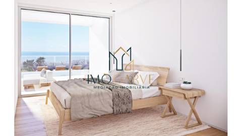 MORADIA T3 COM PISCINA PRIVADA COM VISTA MAR...