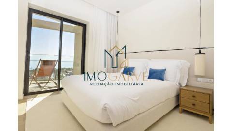 APARTAMENTO T2 COM VISTA MAR 
 Localização...